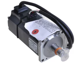 Серводвигатель  HC-PQ13B-UE оснащен тормозом